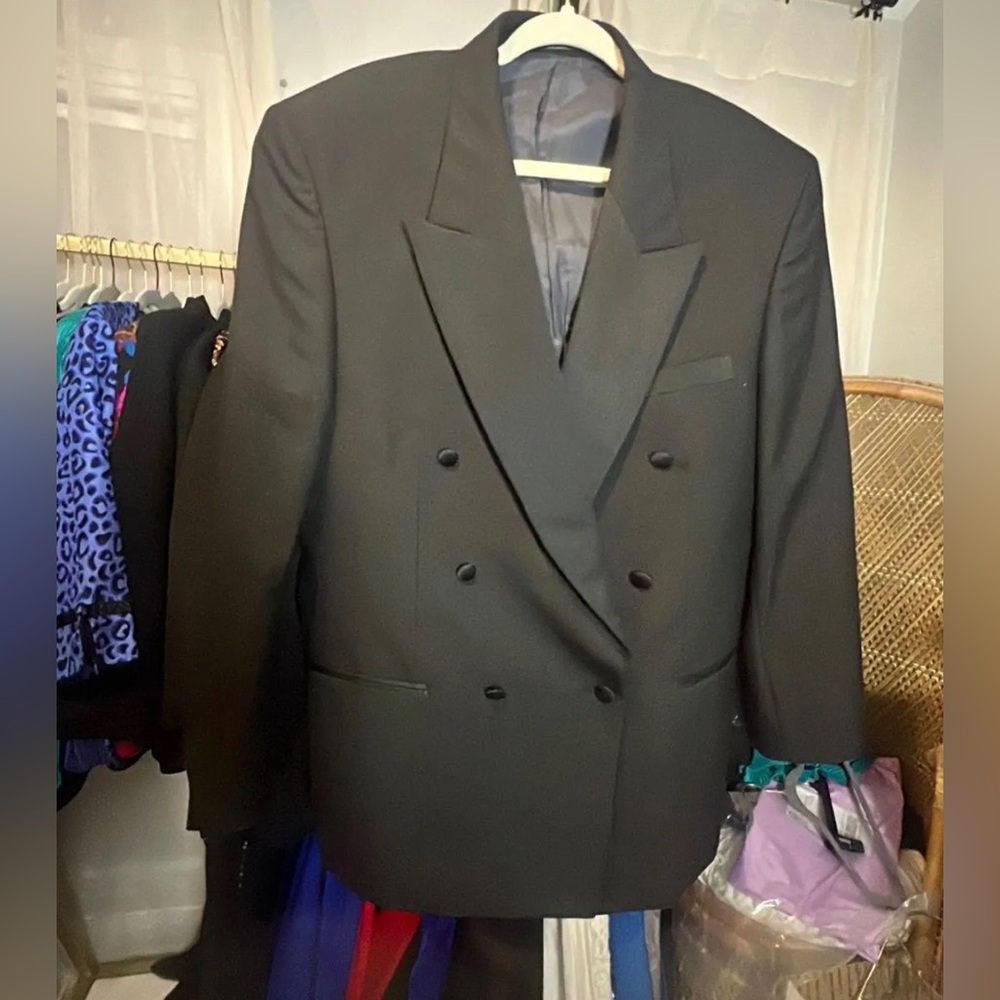 EMULIO BRUZZI MENS TUXEDO JACKET 23” P